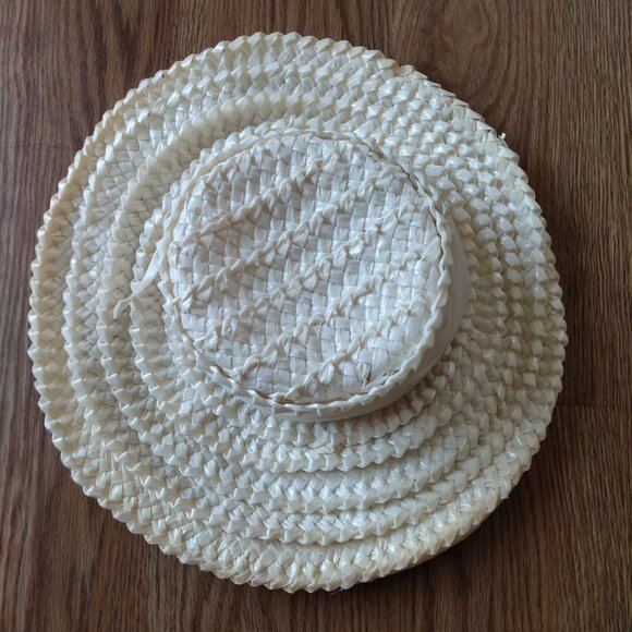 Vintage Cellophane Straw Hat Cream White 19.75" Boutique New York Montreal AS IS - Picture 3 of 8